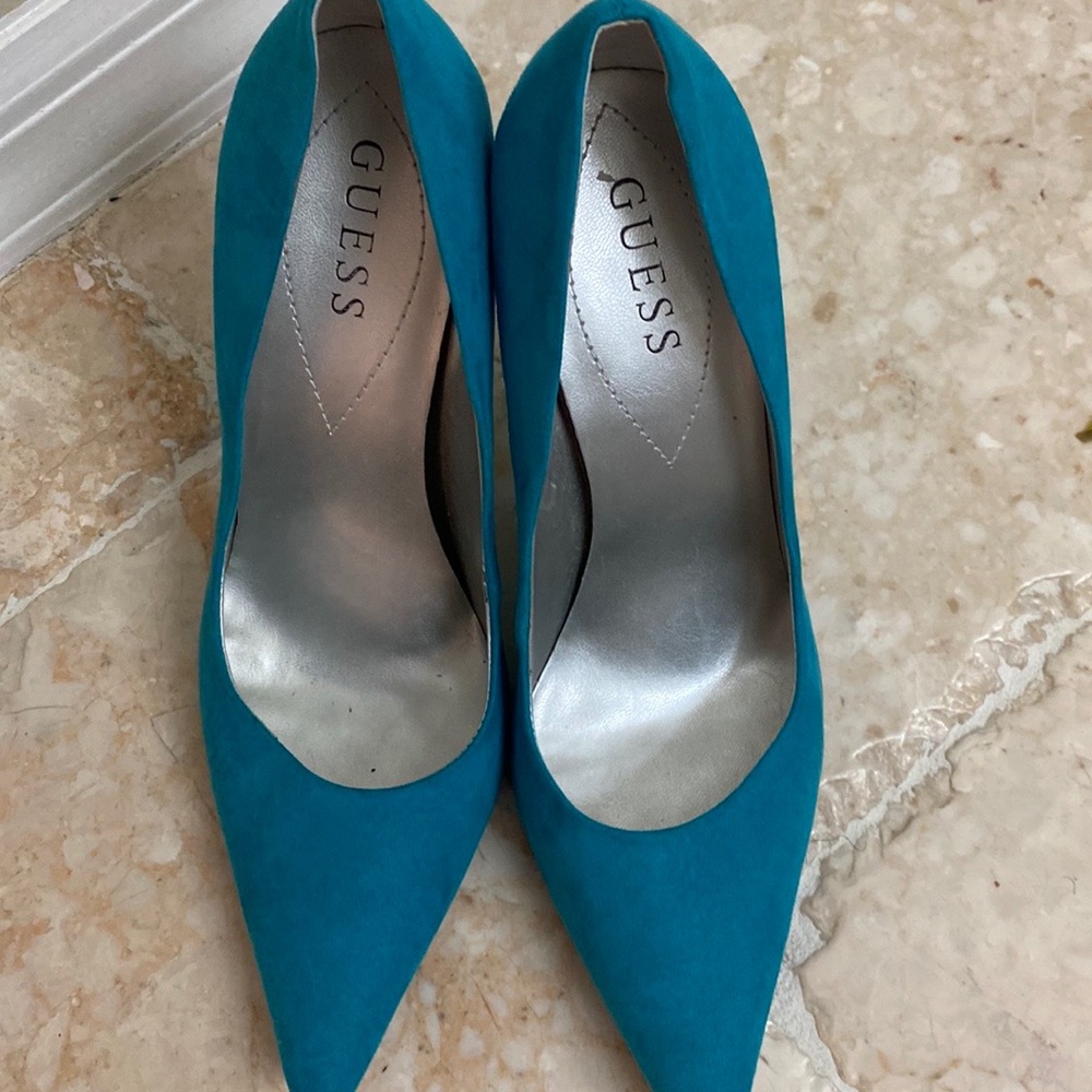 Womens dress high heels size 8.5.